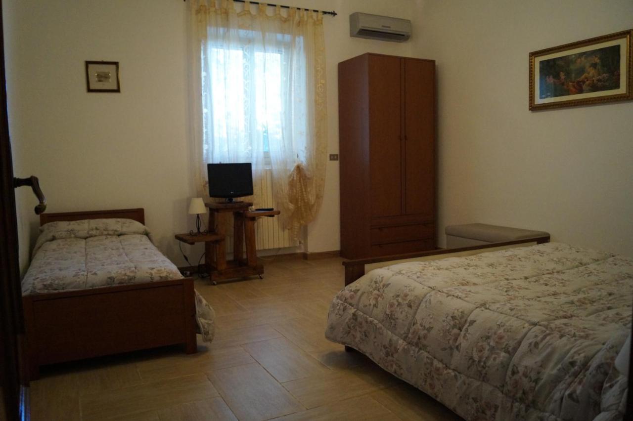 アルベロベッロ La Casa Del Nonno Bed & Breakfast エクステリア 写真