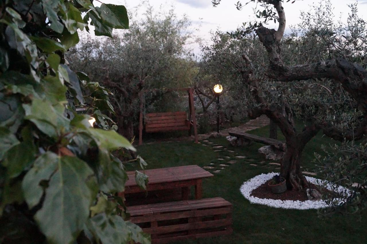 アルベロベッロ La Casa Del Nonno Bed & Breakfast エクステリア 写真
